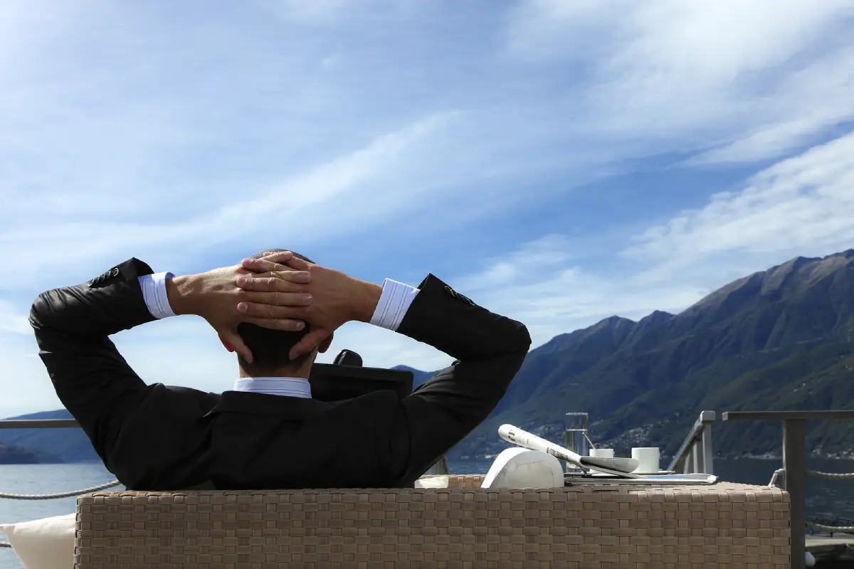 How to Manage Guest Expectations for a Successful Vacation Rental in Royal Palm Beach